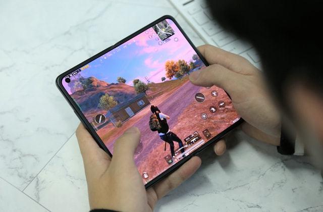 维持游戏健康:和平精英开发团队如何与社区合